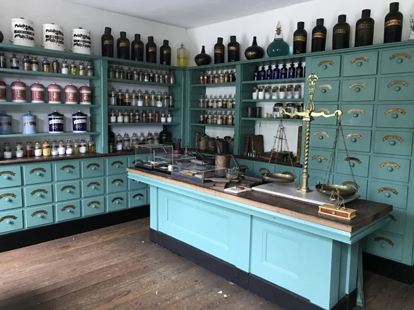The apothecary shop where Dr. McDowell prepared medicines for his patients